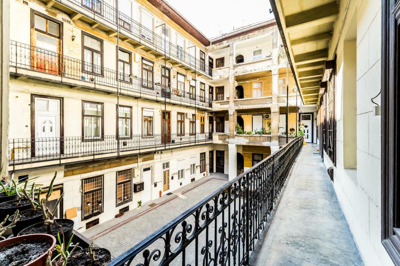 Bpr A2 Downtown Comfy Apartment Budapest Exterior photo