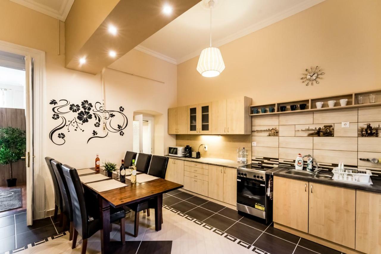 Bpr A2 Downtown Comfy Apartment Budapest Exterior photo
